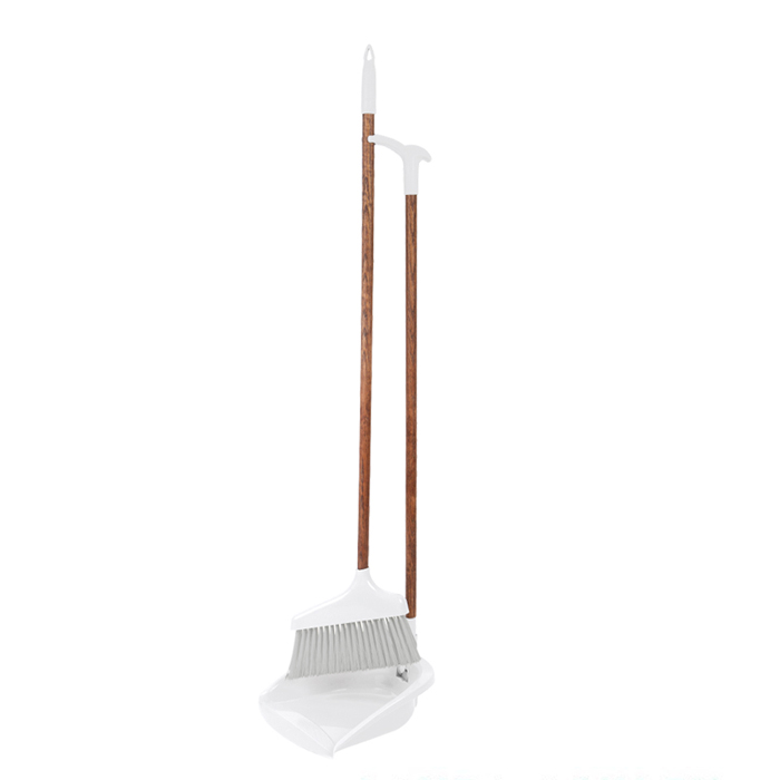 broom with standing dustpan